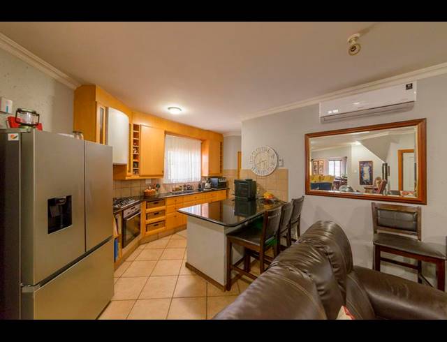 4 BEDROOM HOUSE FOR SALE IN FAERIE GLEN